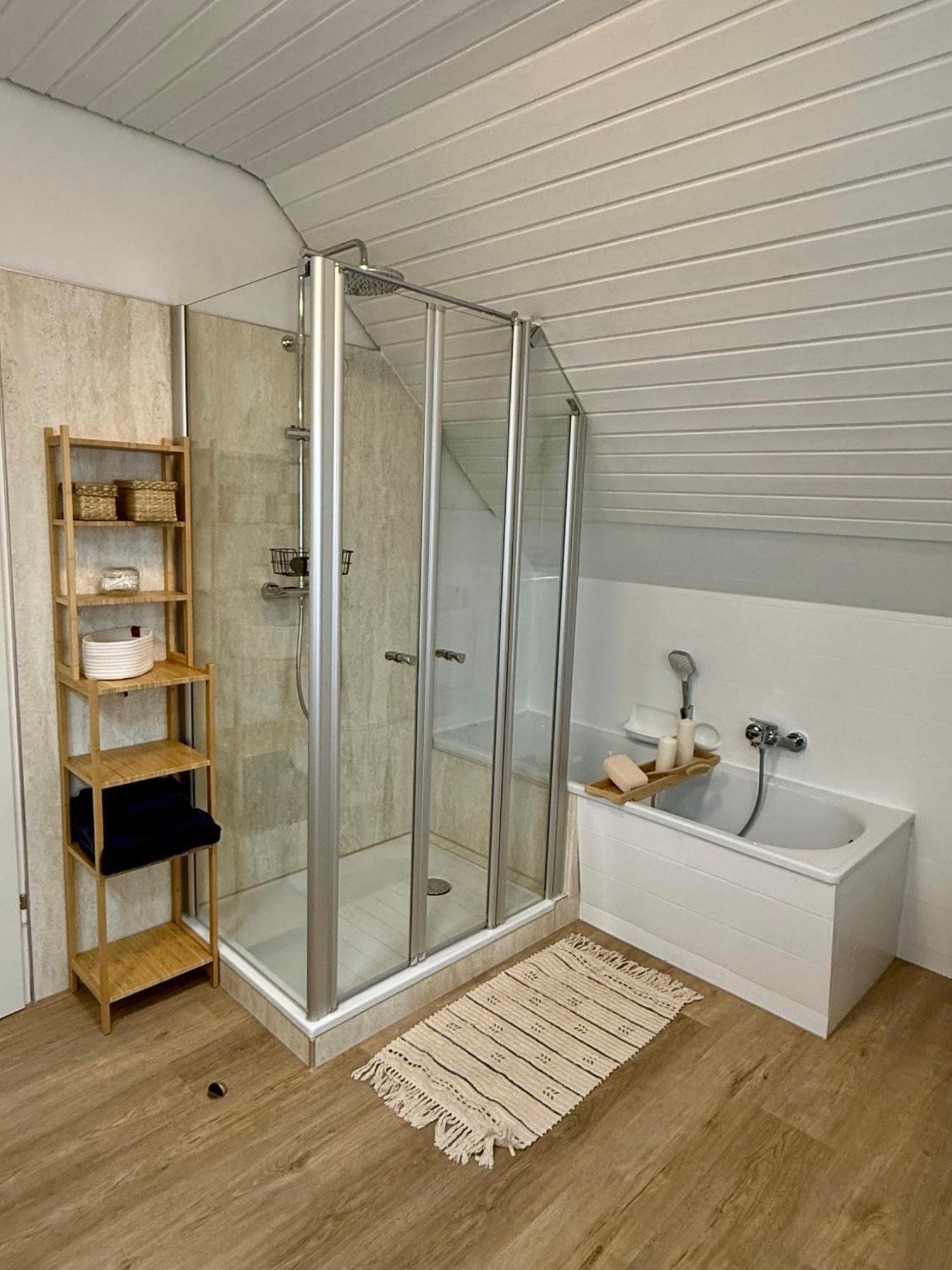 Appartements Zum Weissen Hahn Bad Zwischenahn Exteriör bild